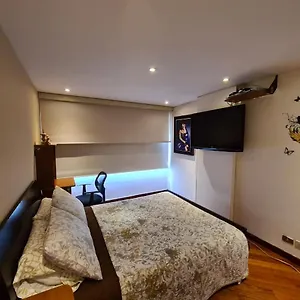  Habitación en casa particular Tu Hogar Cerca A La Zona T Colombia